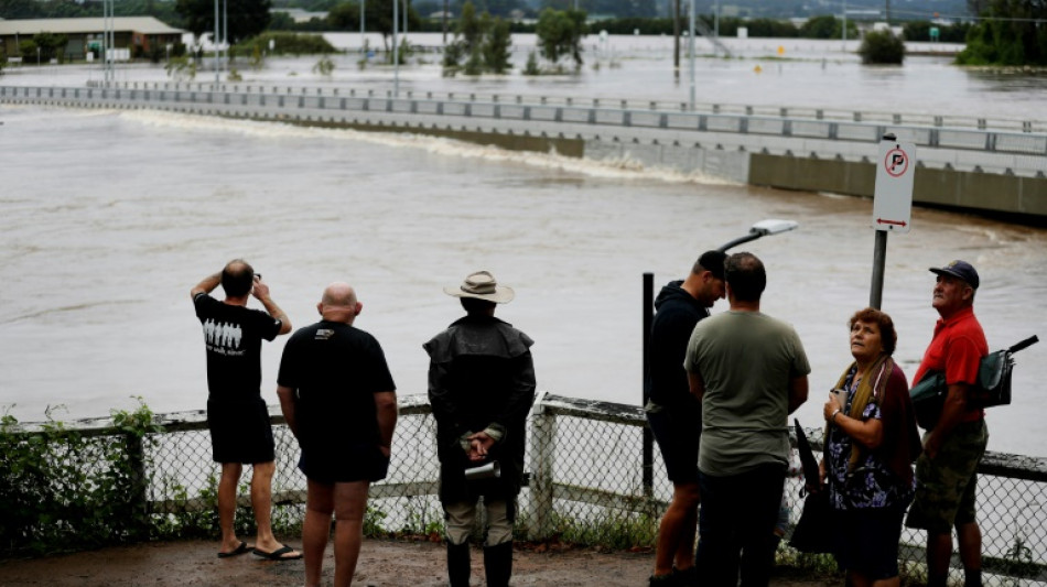 Inondations en Australie: 200.000 personnes priées d'évacuer, Sydney épargnée
