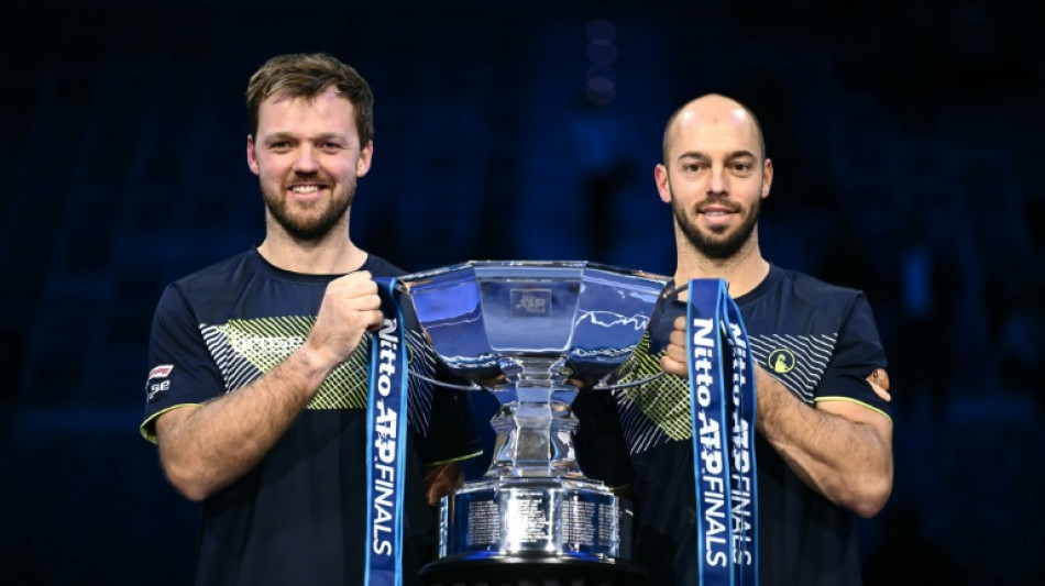 Alemães Krawietz e Pütz são campeões do ATP Finals nas duplas