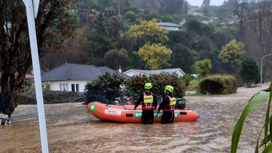 Hundreds evacuated as 'frightening' floods hit New Zealand