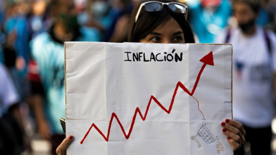 Argentine: l'inflation s'emballe, des milliers de manifestants dans la rue