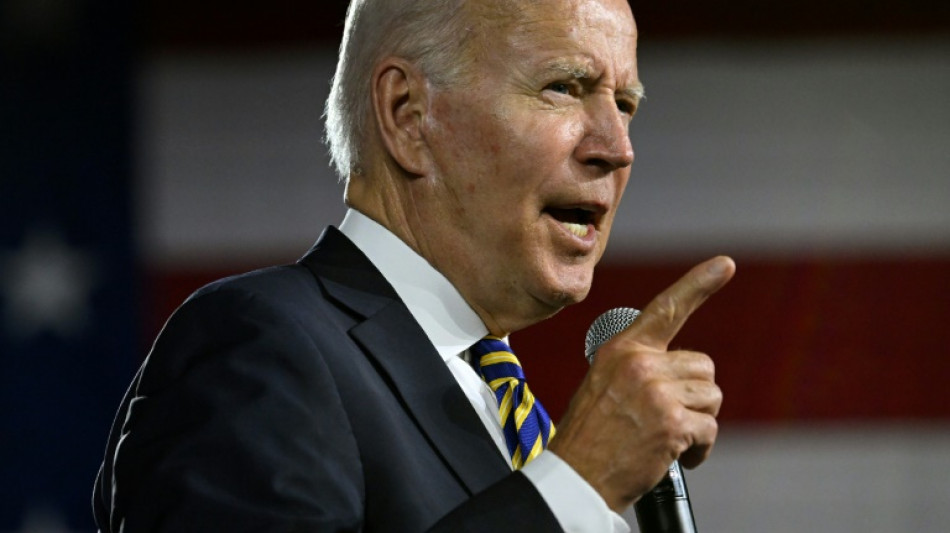 Biden toma medidas para proteger el derecho al aborto y defenderse de críticas