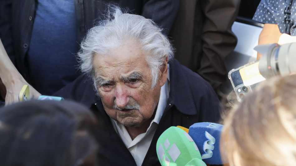 L'ex presidente uruguaiano Mujica colpito di nuovo da un tumore