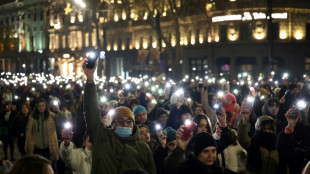 Miles de manifestantes proeuropeos se congregan frente al Parlamento de Georgia