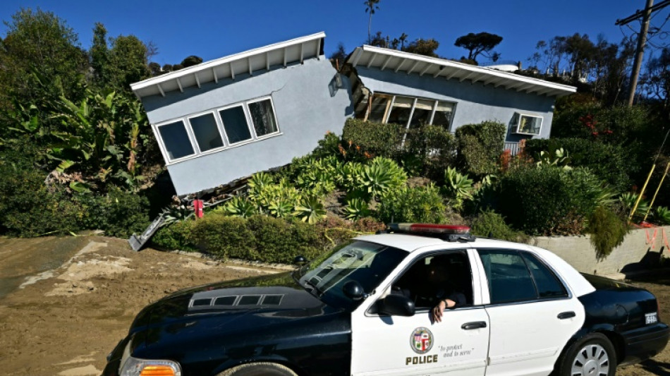 A Los Angeles, pas de retour avant "au moins une semaine" pour les évacués