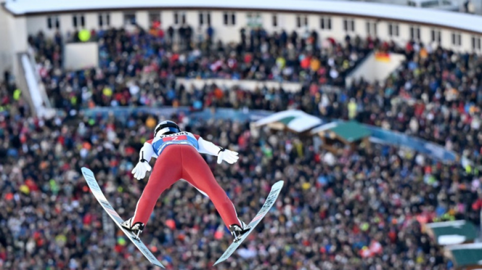 Tschofenig takes overall Four Hills lead after  second leg win