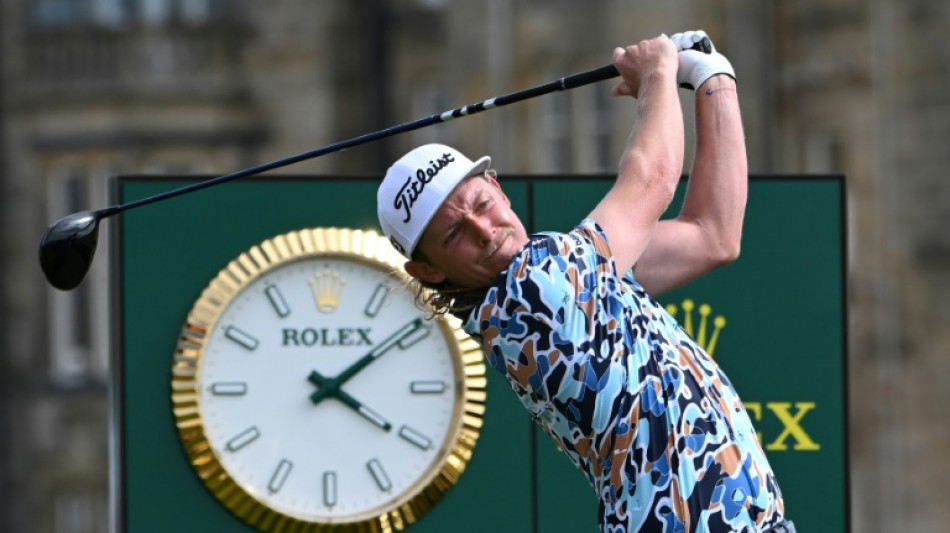 Cameron Smith defends overnight lead in British Open third round