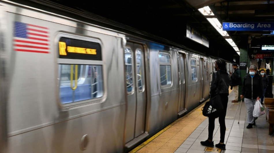 Varios candidatos a la recompensa por la detención de sospechoso del tiroteo del metro en Nueva York
