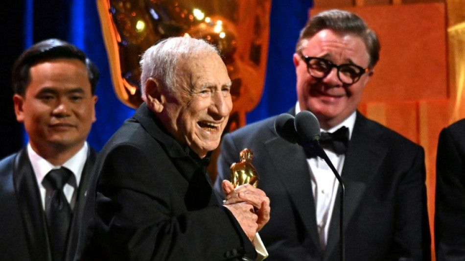 Mel Brooks und Angela Bassett mit Ehren-Oscars ausgezeichnet