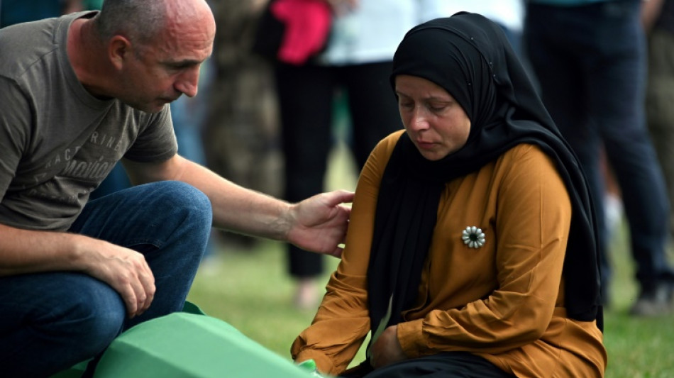 Después de 27 años entierran a 50 muertos del genocidio de Srebrenica