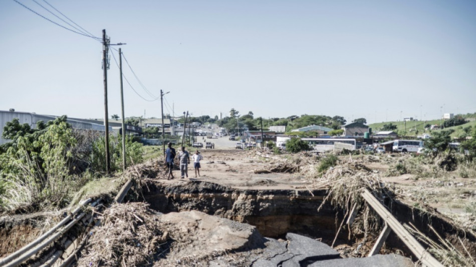 Las inundaciones en Sudáfrica dejan casi 350 muertos, según un nuevo balance
