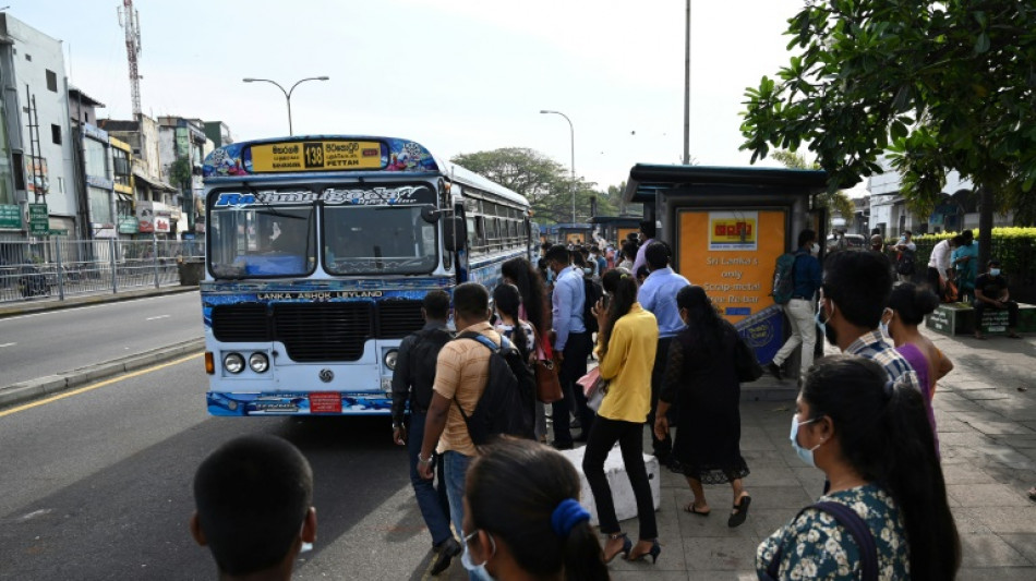 La escasez de combustible se agrava en Sri Lanka y los transportes se ven muy perturbados
