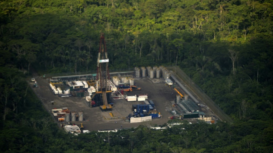 Ecuador inicia explotación de crudo en campo ubicado en reserva amazónica