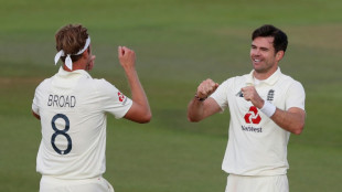 England pledge to make most of veteran bowlers Broad and Anderson