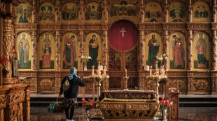 Cake and Kalashnikovs: Ukraine marks grim Orthodox Easter