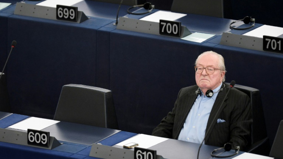 El Parlamento Europeo reclama 300.000 euros a un histórico líder ultraderechista francés