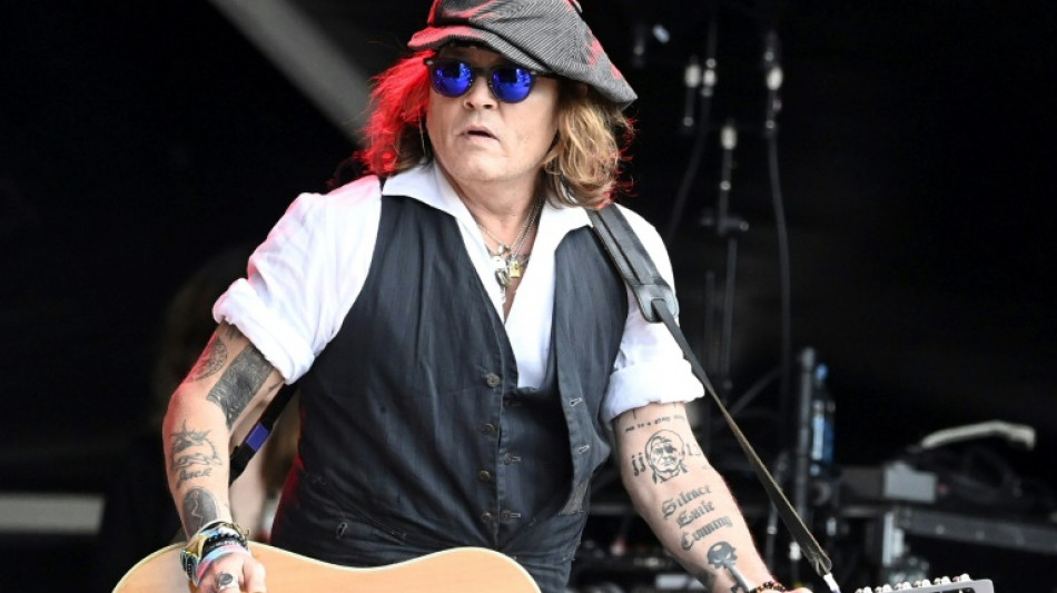 Johnny Depp se repone tras su juicio y lanza álbum junto al astro británico Jeff Beck
