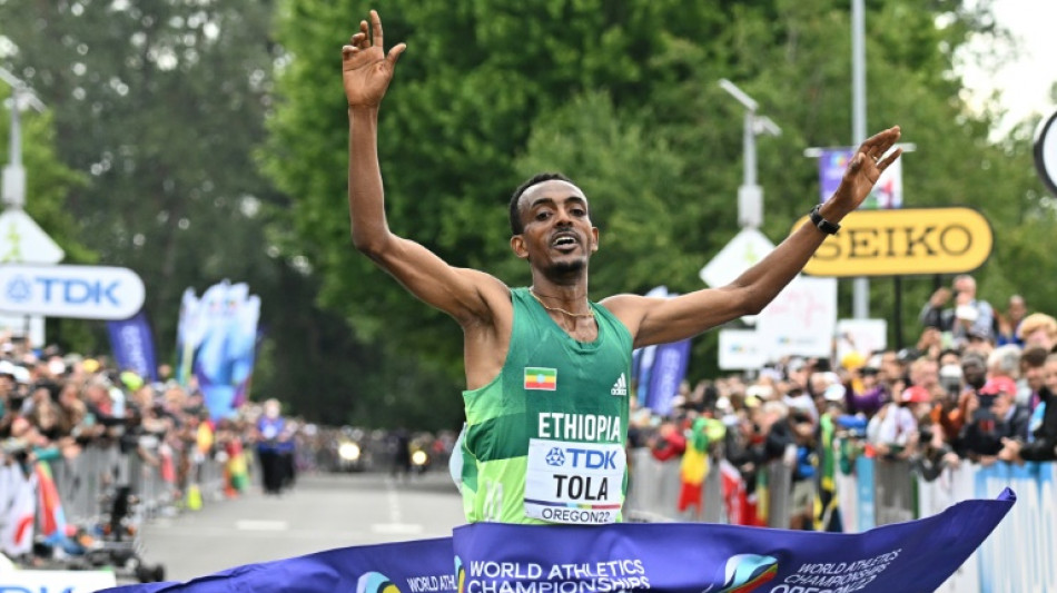 Athlétisme: l'Ethiopien Tola champion du monde du marathon