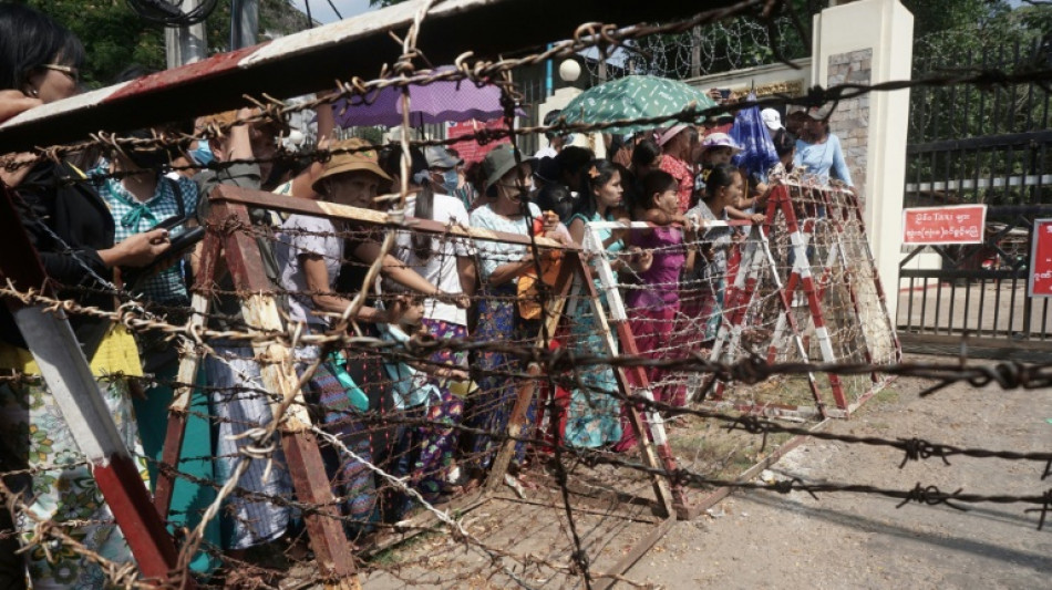 Junta birmana amnistía de 1.600 presos pero excluye a prisioneros políticos