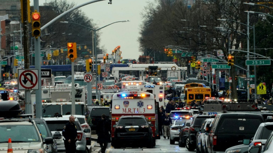 Police intensify manhunt for New York subway shooter