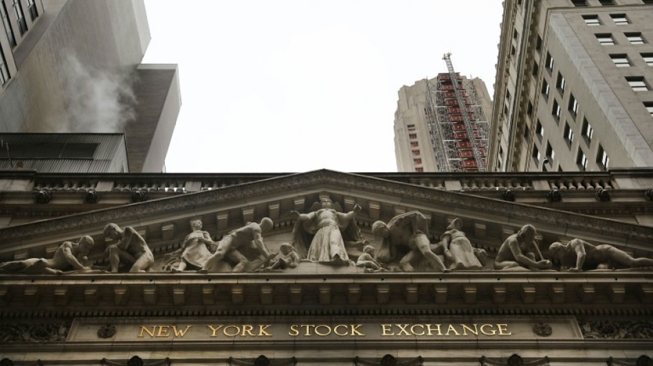 Wall Street commence d'un bon pied une semaine chargée en résultats d'entreprises