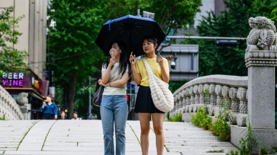 Seoul breaks 118-year record with 26th 'tropical night'