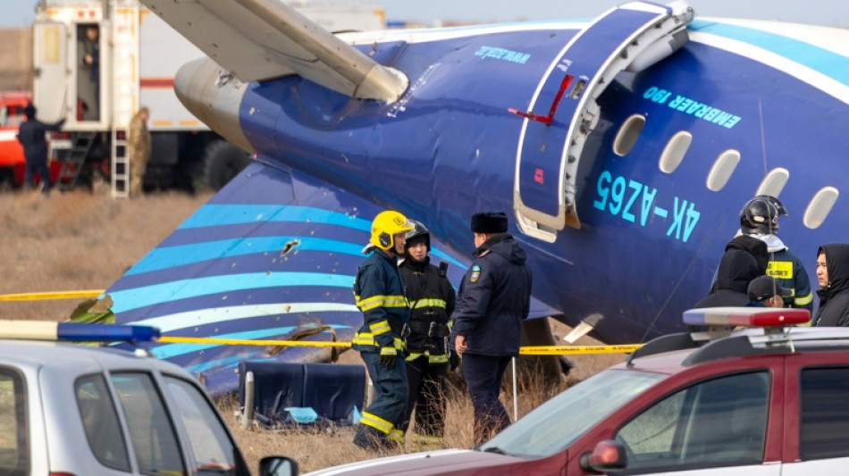 Nach Absturz in Kasachstan: Flugschreiber-Analyse in Brasilien begonnen