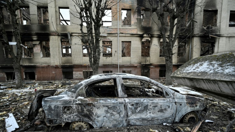 Les villes ukrainiennes sous le feu de la Russie, accusée de vouloir "effacer le pays"