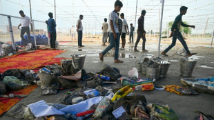 Testemunhas relatam o 'caos' durante tumulto na Índia que deixou 121 mortos
