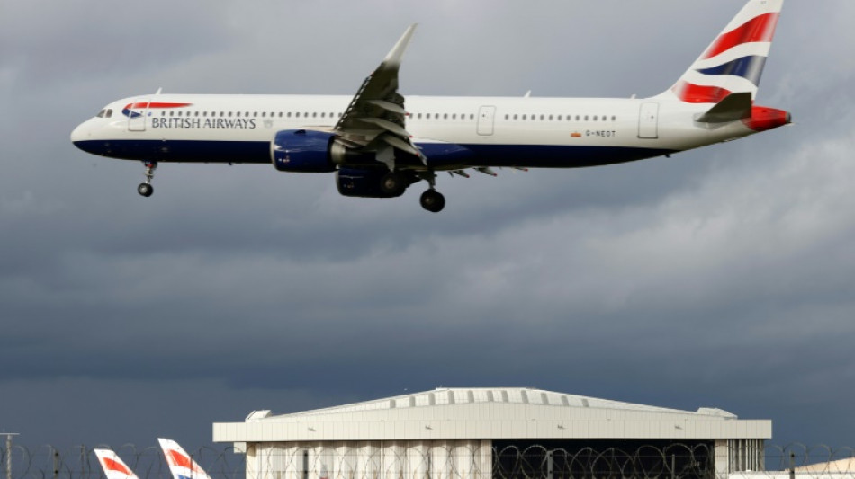 Aerolínea British Airways anula 10.300 vuelos en los próximos cuatro meses