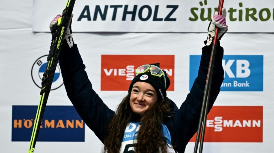 Biathlon: Jeanmonnot s'impose à Anterselva et reprend sa marche en avant