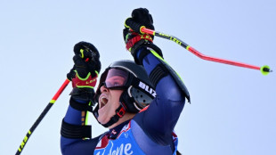 Hector stays on track with giant slalom victory