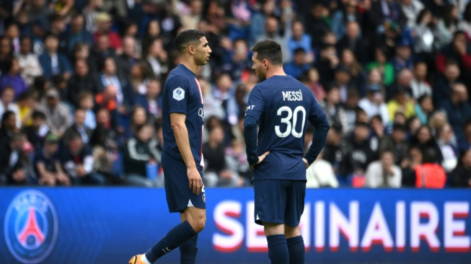 Líder PSG perde em casa para o Lorient (3-1); Angers é rebaixado