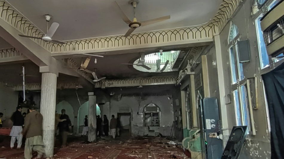 Pakistan: au moins 30 morts dans un attentat dans une mosquée de Peshawar
