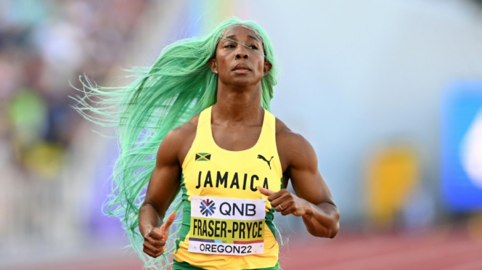Fraser-Pryce leads Jamaican trio into women's 200m semis