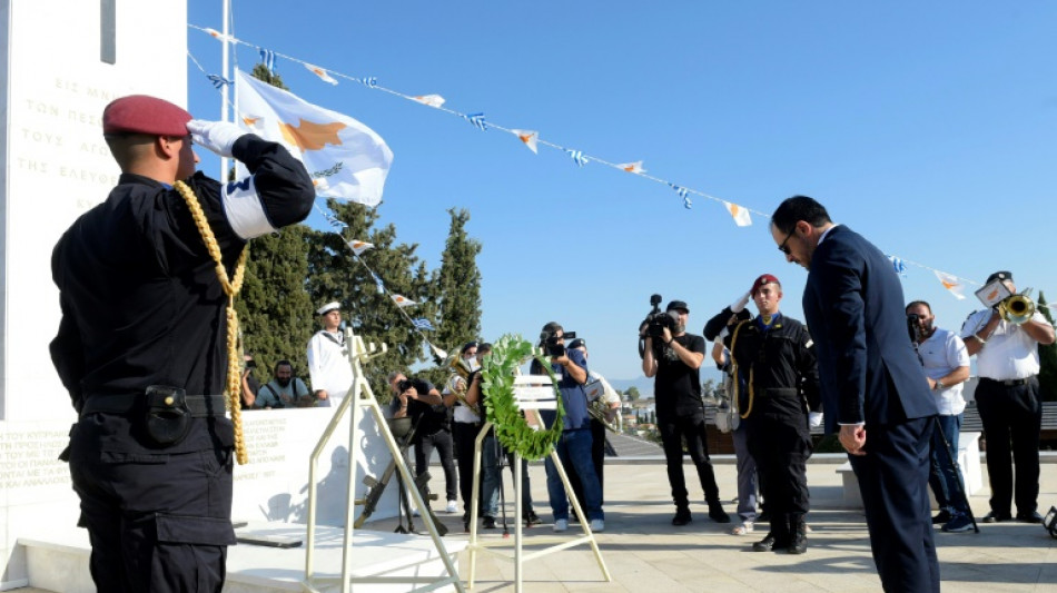 A Chypre, sirènes et hommages aux soldats tués pour marquer les 50 ans de l'invasion turque