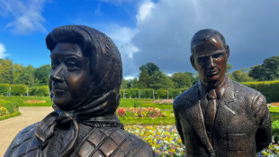 New Queen Elizabeth II statue panned in Northern Ireland