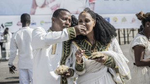 Hundreds marry in traditional Ethiopian mass wedding ceremony