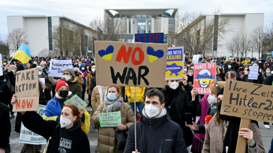 "Stoppez cette folie!": rassemblements en Europe contre l'invasion russe