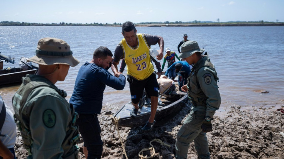 Desalojan a 10.000 personas de mina ilegal que colapsó en Venezuela