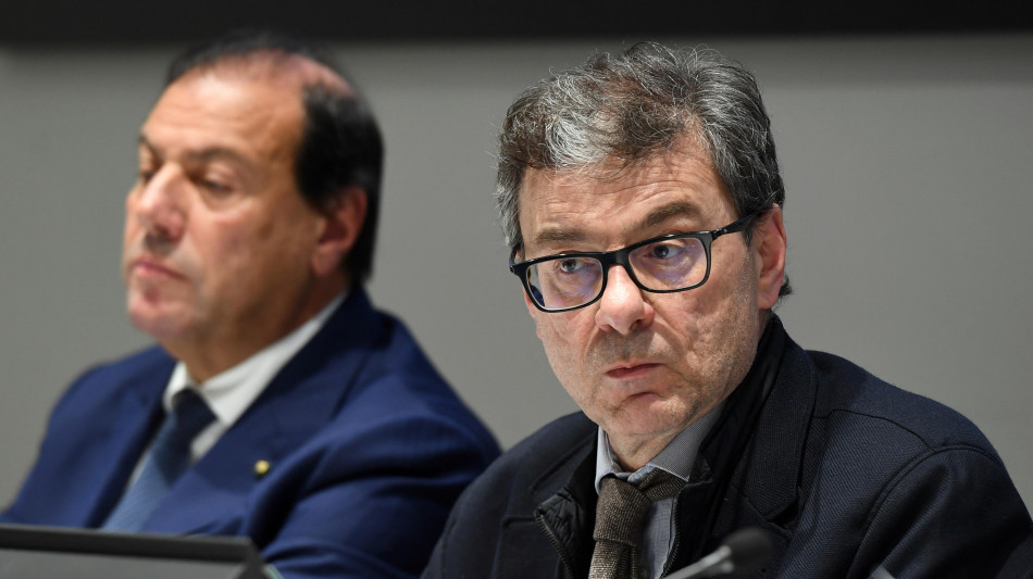 Mef, rallenta corsa delle entrate, in 11 mesi 2024 519 miliardi