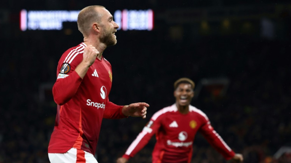 Man Utd held at home by Twente to start Europa League