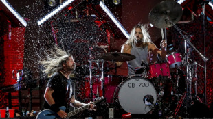 Foo Fighters gana tres Grammy una semana después de la muerte de su baterista