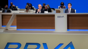 Beneficio del BBVA en fuerte alza en el primer semestre, gracias a nuevos clientes