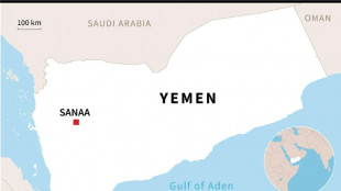 Dead, wounded in air strike on Yemen prison