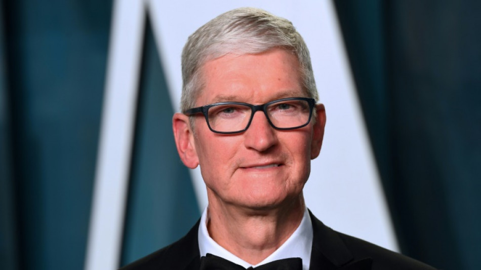 Apple chief Cook takes App Store battle to Washington