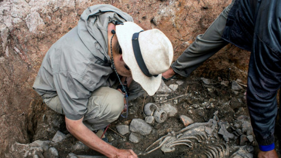 Túmulo de sacerdote de 3 mil anos é descoberto no Peru
