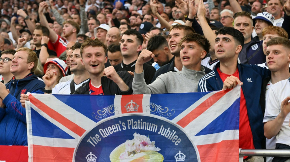 Achtelfinale auf Schalke: Vollbier für englische Fans