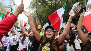 Messico, Senato invaso da manifestanti per riforma giustizia