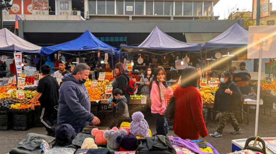 Chile anuncia bono de ayuda a 7,5 millones de personas para enfrentar la inflación