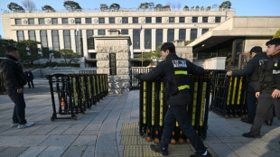 El destituido presidente surcoreano se resiste a declarar en proceso por imponer la ley marcial